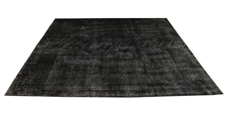 6.0 X 8.11 Ft..  184x271 cm Simple pattern black carpet