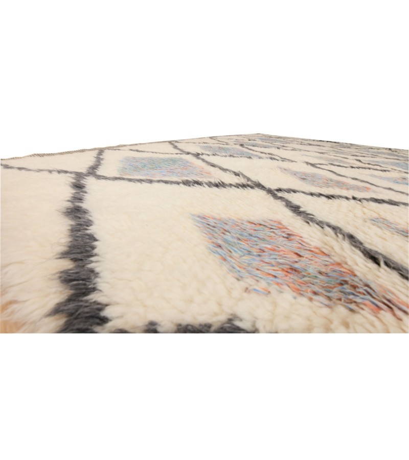 6.11 X 11.2  Ft..  210x340 cm  Morrocan style carpet