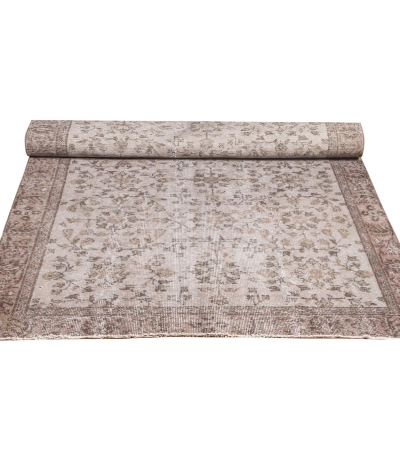 4.7 X 8.3 Ft 145x255 CM  Vintage Rug , Turkish Area Rug , Living Room Rug