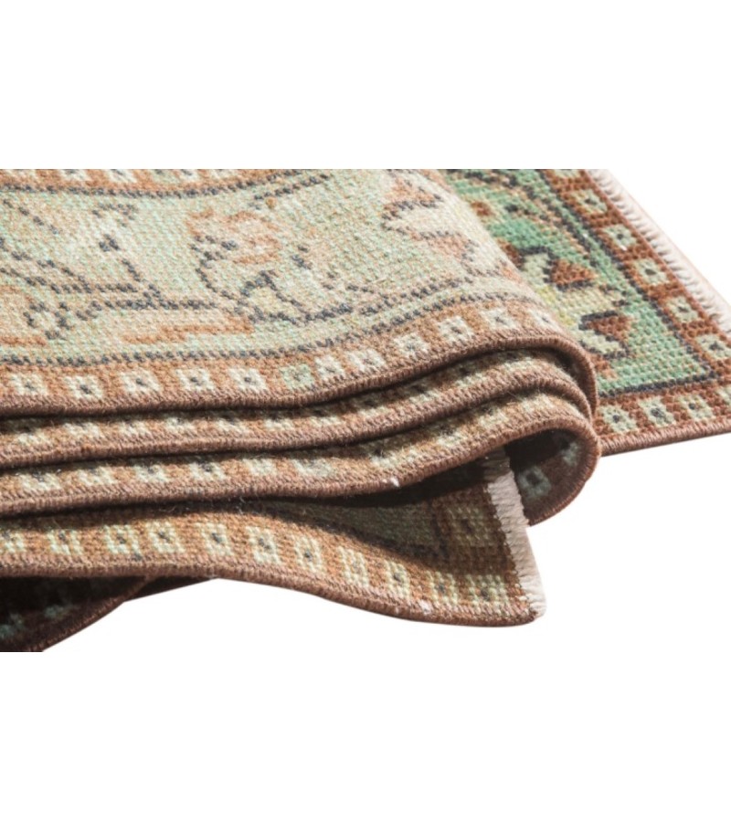 5.2 X 9 Ft.. 159x274 cm This is Hand Knotted Turkish Rug , Two Colors Rug