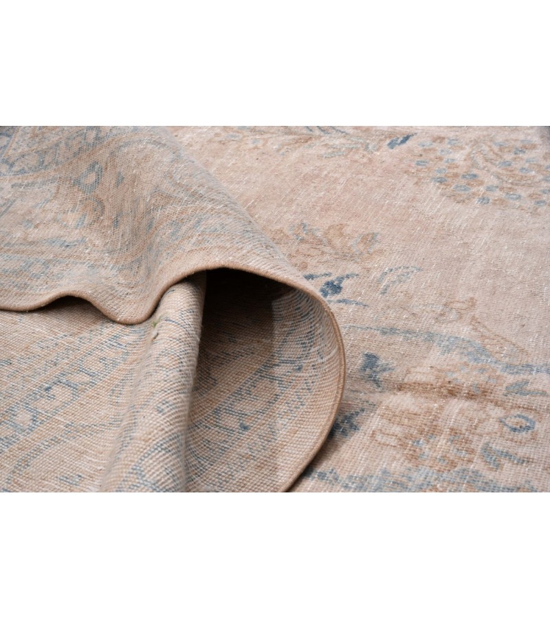 8 X 13 Feet . All over Flower Pattern Natural Colors Rug ,  Hand Knotted Living Room Rug , No Repeair PErfect Condition