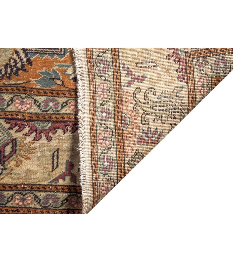 7 x 10 Feet . Perfect Madallion in Pastel Colors Rug , Turkish Hand Knotted Persian Rug , Living Room Rug , No Repeair Perfect Condition