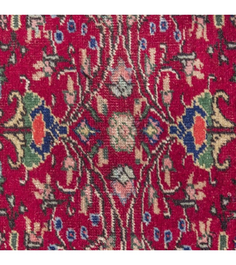 7 X 10 Feet . All over Flower Pattern , Purple Colors Rug , Turkish Hand Knotted Living Room Rug , No Repeair PErfect Condition 