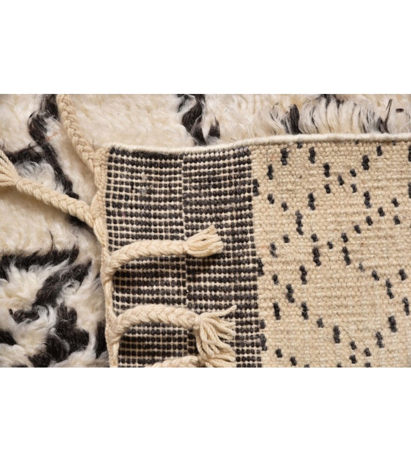 7X10 Feet . Modern Carpet, Turkish Shaggy Tulu rug ,handmade shaggy rug , Oversize Beige in Black details Colors high Pile Designer rug