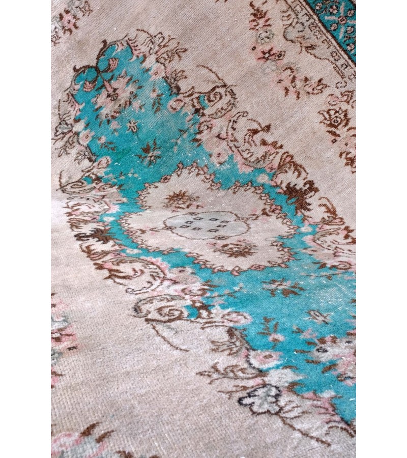 5x8 Feet . Turquoise Blue Color Rug   , Vintage Rug , Turkish Hand KNotted , Antique Luxury  , No Repeair PErfect Condition 