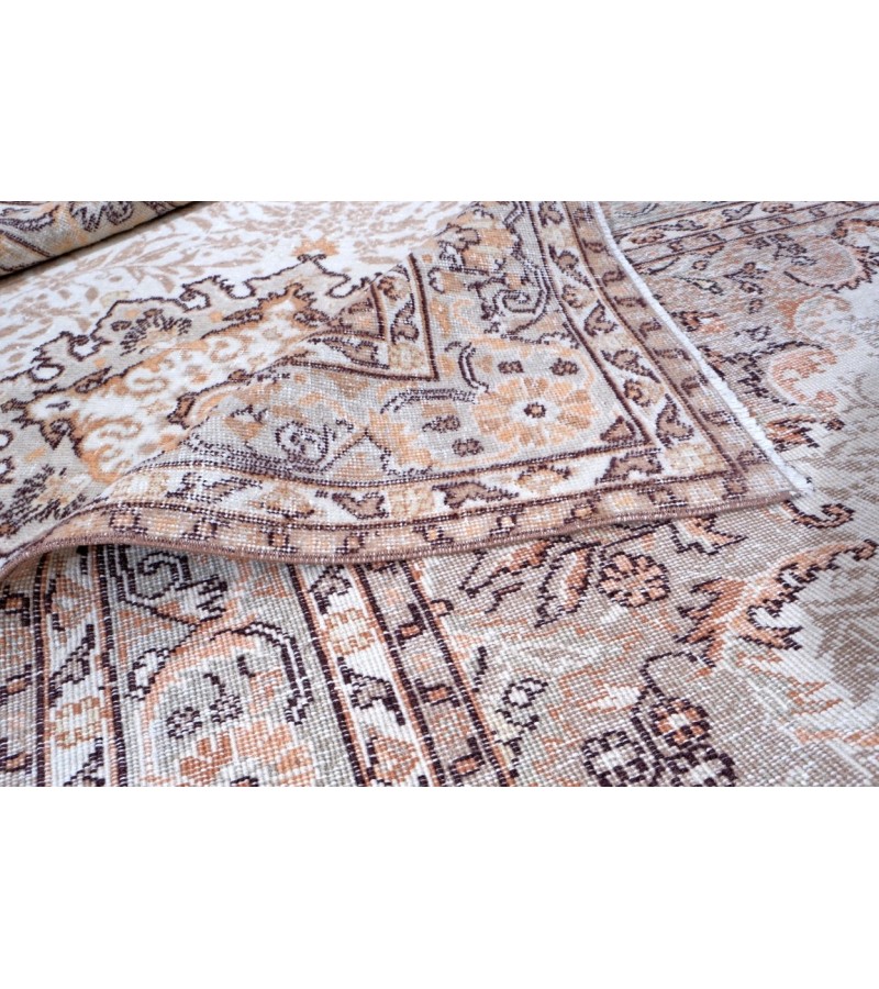 6.2 X 10.4  Feet .   193x324 cm Large Turkish Area Rug , Hand Knotted Luxury Rug , No Repeair Perfect Condition