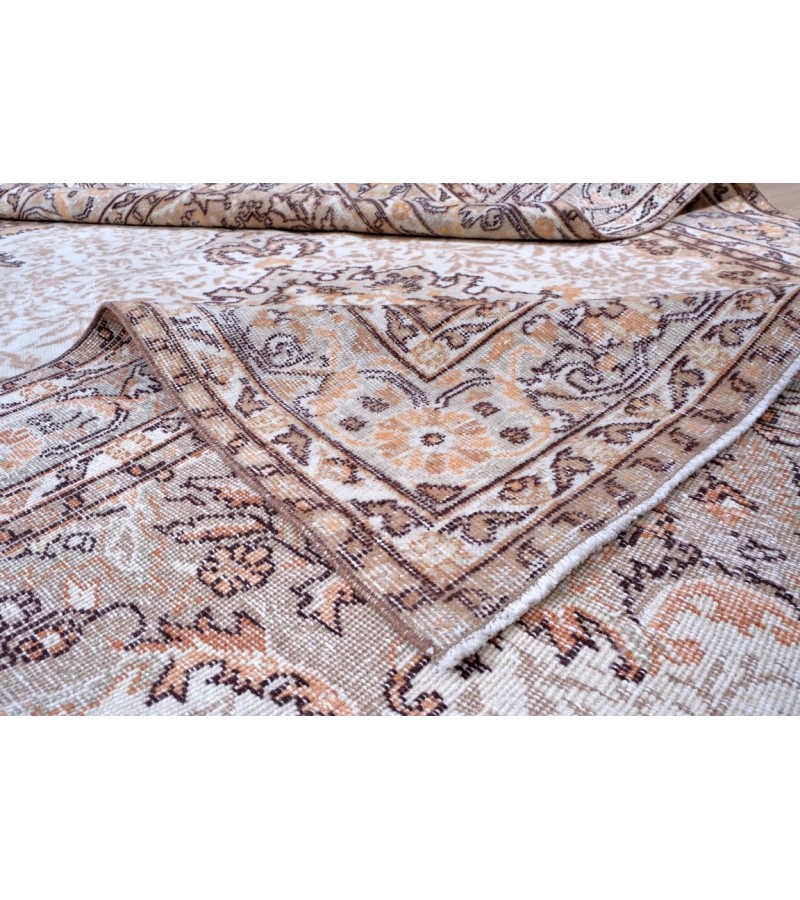 6.2 X 10.4  Feet .   193x324 cm Large Turkish Area Rug , Hand Knotted Luxury Rug , No Repeair Perfect Condition