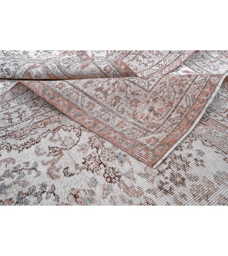 5.7X9 Feet.  170x275 Cm  , Flower Madallion PAttern , Antique Hand Knotted Mid-Country Rug , No Repeair Perfect Condition