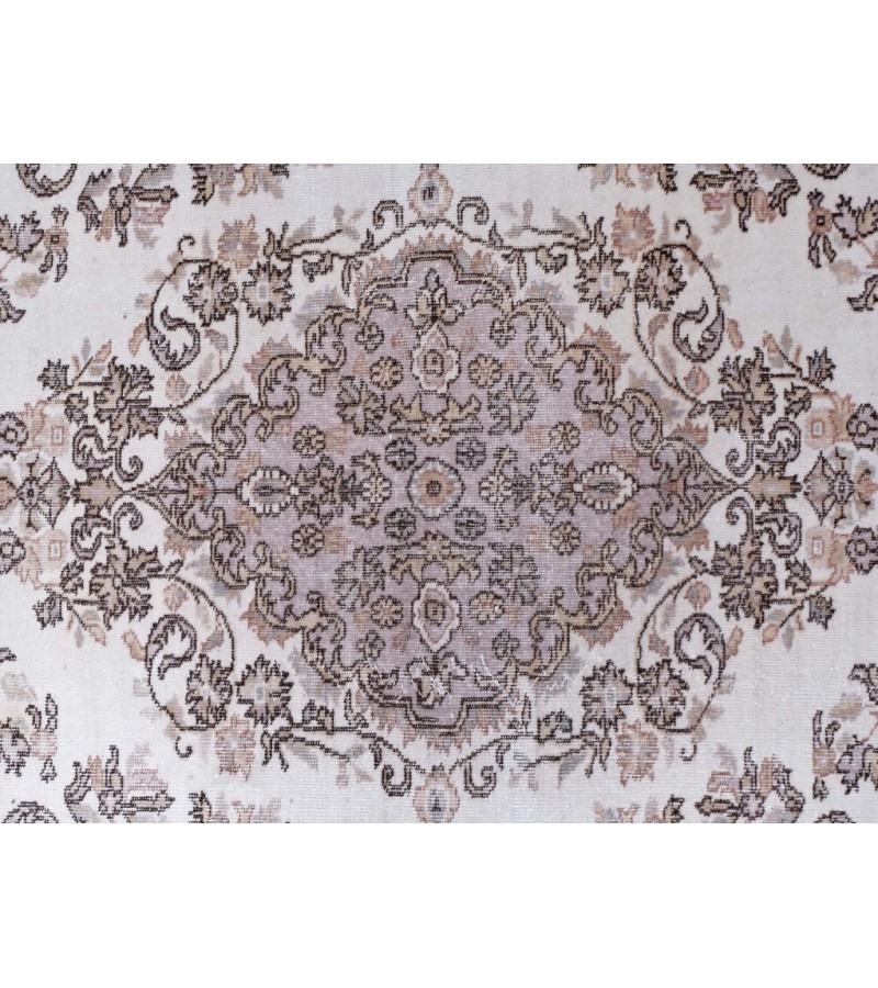 5.6  X 9 Ft.. 168x275 cm Beige Color  Rug , Antique Living Room Rug , Turkish Hand Knotted Rug , Very situation , No Repeair Perfect Condition