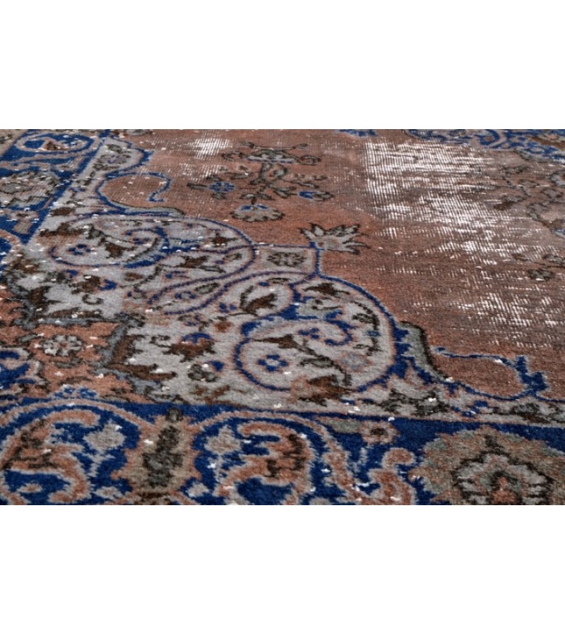 6.7 X 9.3 Ft.. 200x280 cm  Two  Color Living Room Rug , Hand Knotted , Mid-Country Rug , Very good situation, No Repeair Perfect Condtion