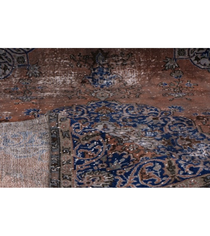 6.7 X 9.3 Ft.. 200x280 cm  Two  Color Living Room Rug , Hand Knotted , Mid-Country Rug , Very good situation, No Repeair Perfect Condtion