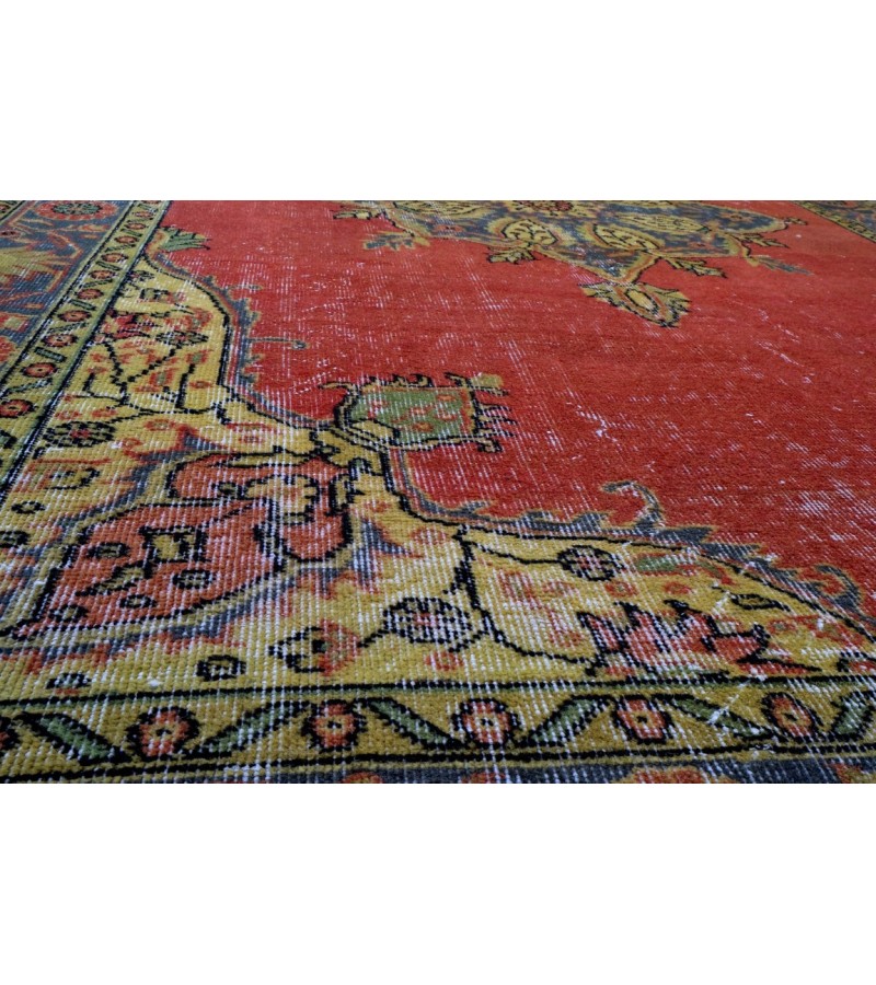 6.3x9.8 Feet , Red Color Vintage Rug , Hand Made Rug, Turkish Area Rug , Madellion PAttern Rug