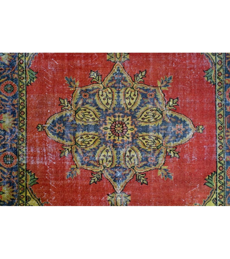 6.3x9.8 Feet , Red Color Vintage Rug , Hand Made Rug, Turkish Area Rug , Madellion PAttern Rug