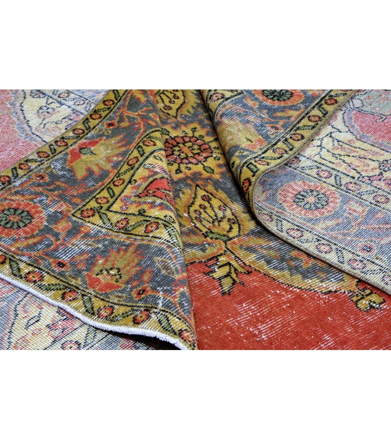 6.3x9.8 Feet , Red Color Vintage Rug , Hand Made Rug, Turkish Area Rug , Madellion PAttern Rug