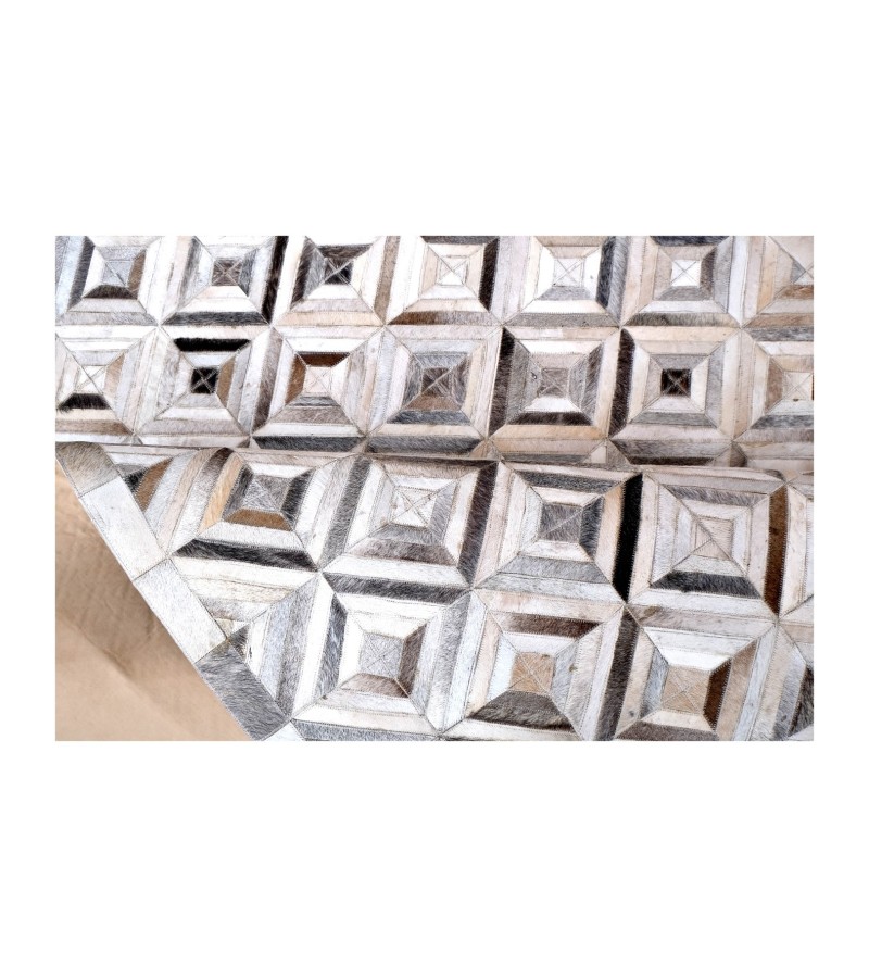 5x8 Handmade Natural Cowhide Rug / Real Hair-on Leather Patchwork Carpet / Home Decor Area Rug / Hallway or Door Runner / Interior Floor Rug