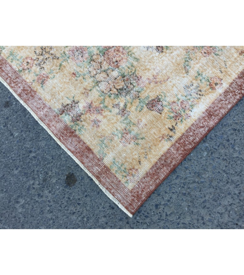 6x10 floral area rug, faded yellow rug, Vintage rug , 6'5 X 9'7 retro rug, Oriental rug