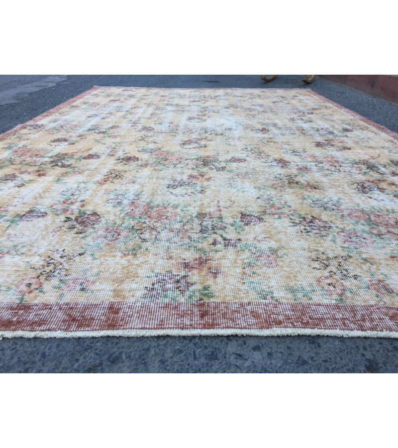 6x10 floral area rug, faded yellow rug, Vintage rug , 6'5 X 9'7 retro rug, Oriental rug
