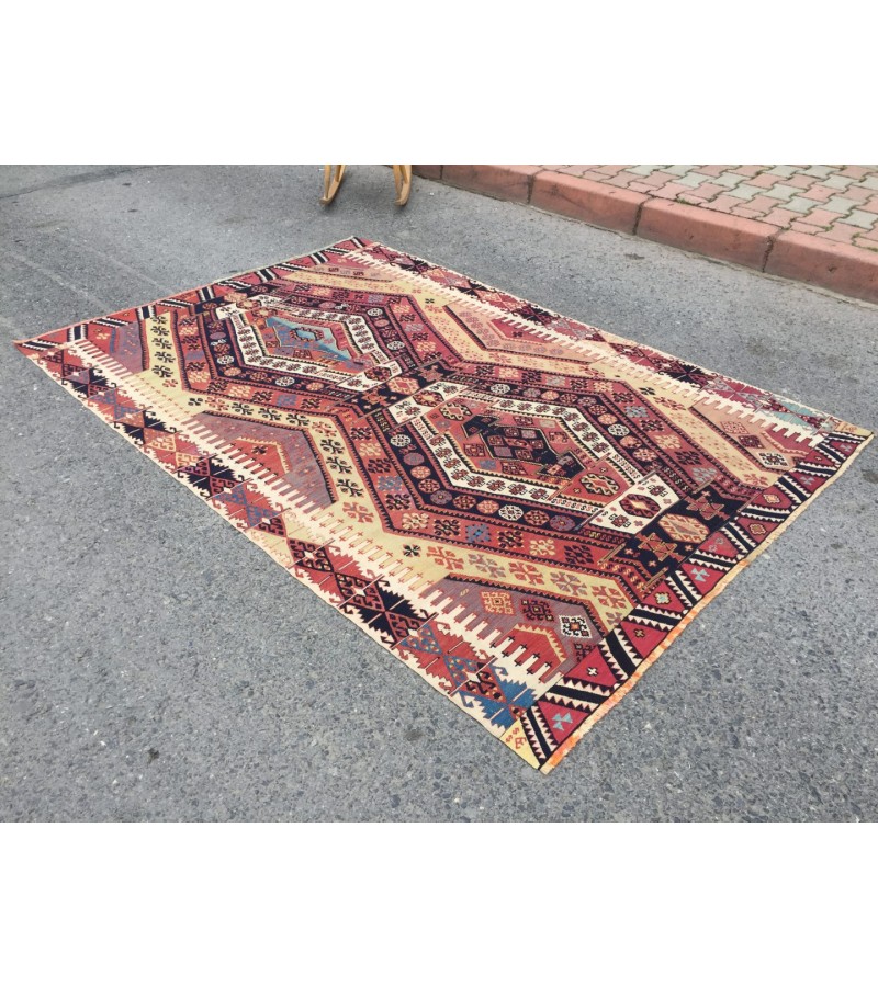 6x8 unique geometric kilim, living room rug,70's kilim, Turkish kilim, handmade rug ,5'6 X 8'1 woven rug