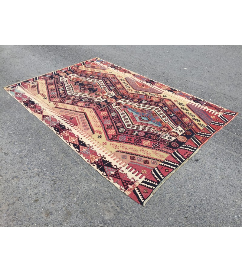 6x8 unique geometric kilim, living room rug,70's kilim, Turkish kilim, handmade rug ,5'6 X 8'1 woven rug