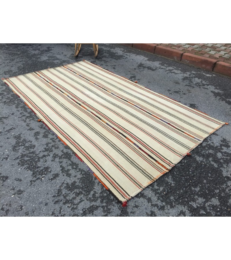 5x9 beige hemp rug, bedroom rug, woven area rug, 5'2 X 9'2 nomadic rug