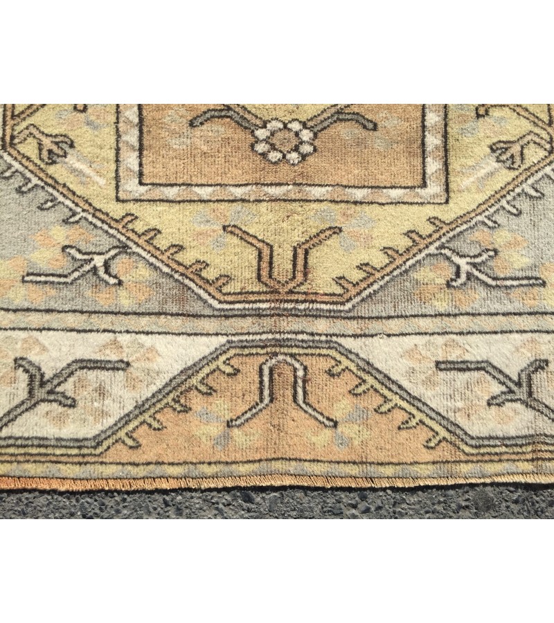 4x6 earthy colour geometric rug, kitchen rug, oriental rug, bedroom rug , 4' X 6'3 70s Handmade rug