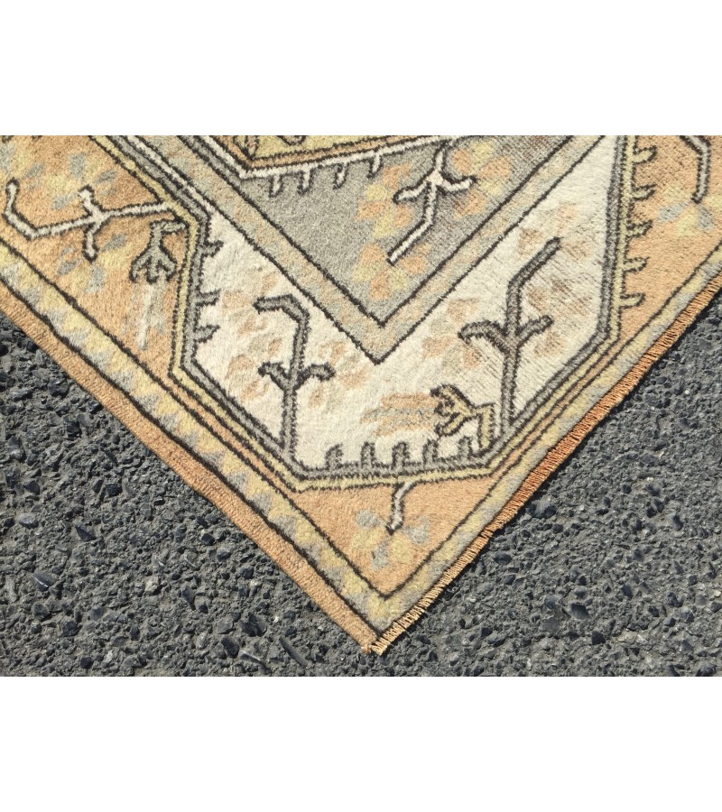 4x6 earthy colour geometric rug, kitchen rug, oriental rug, bedroom rug , 4' X 6'3 70s Handmade rug