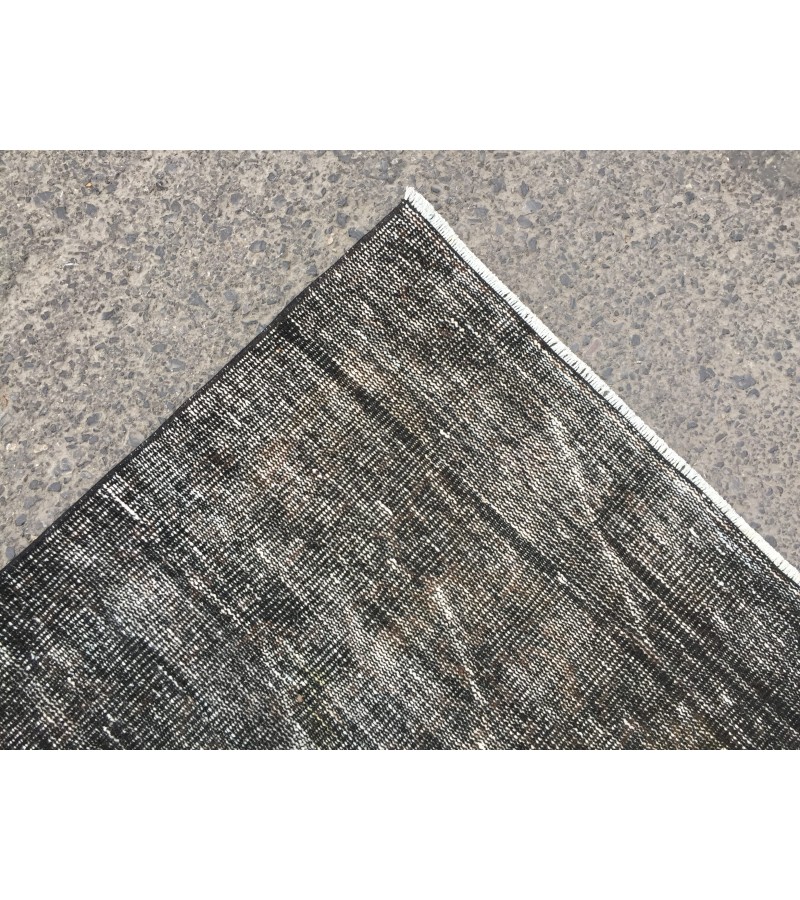 5x9 distressed farmhouse rug, vintage Turkish rug , 5'1 x 9'4 black brown rug