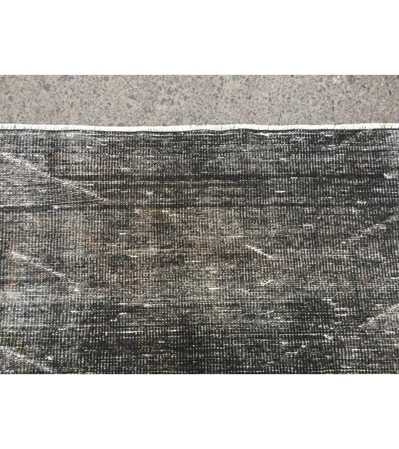 5x9 distressed farmhouse rug, vintage Turkish rug , 5'1 x 9'4 black brown rug