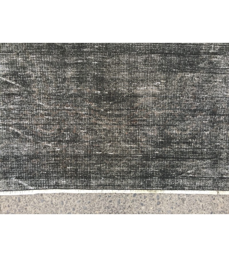 5x9 distressed farmhouse rug, vintage Turkish rug , 5'1 x 9'4 black brown rug