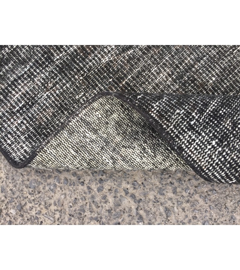 5x9 distressed farmhouse rug, vintage Turkish rug , 5'1 x 9'4 black brown rug