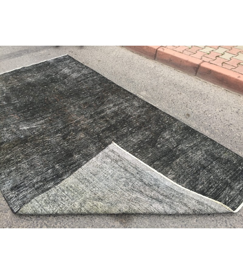 5x9 distressed farmhouse rug, vintage Turkish rug , 5'1 x 9'4 black brown rug