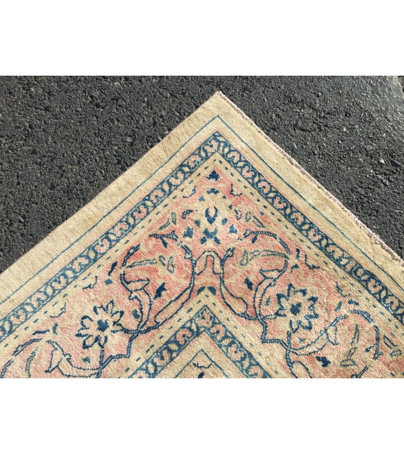 9x13 70's handmade rug beige with hint of pink, Vintage Rug , 9'4 X 13'1 Bedroom Rug, Living Room Rug