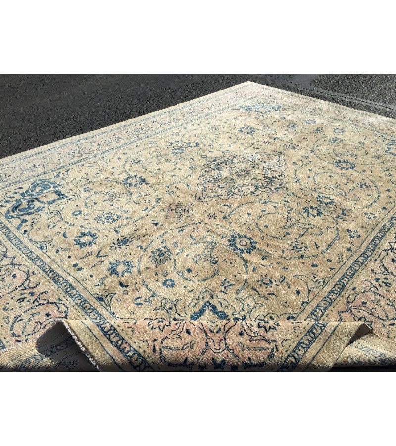 9x13 70's handmade rug beige with hint of pink, Vintage Rug , 9'4 X 13'1 Bedroom Rug, Living Room Rug