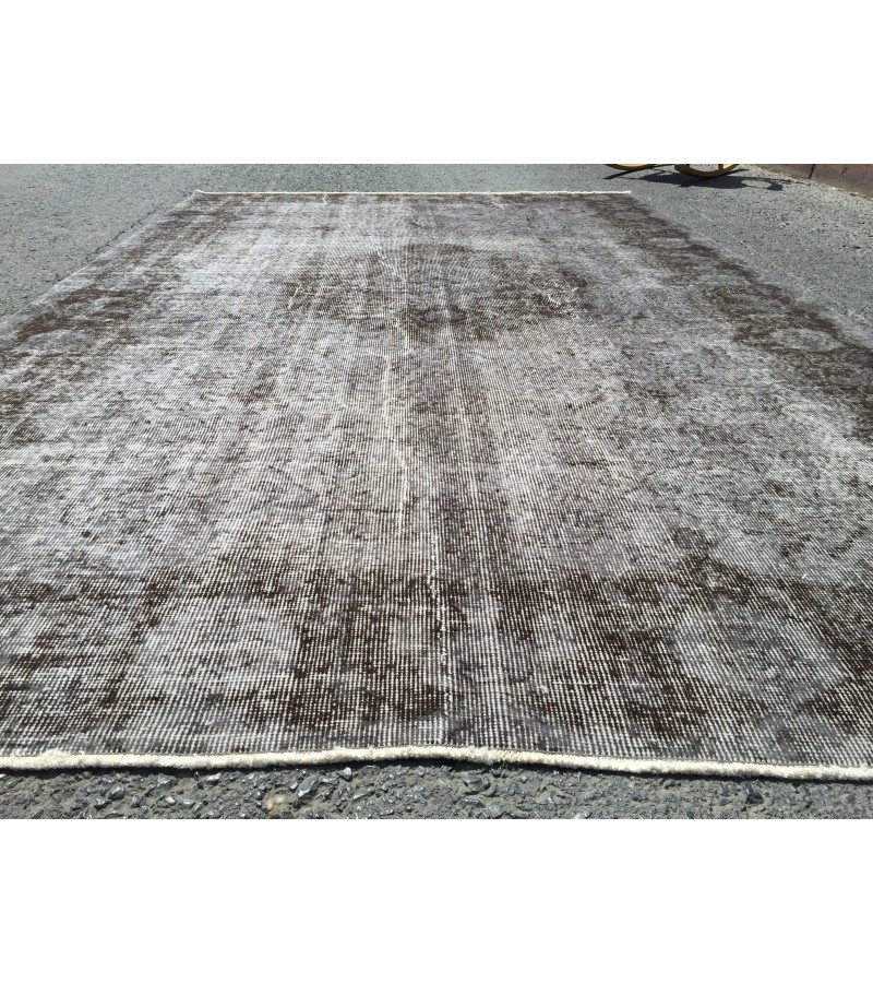 6x10 faded grey rug, vintage rug, , retro bedroom rug, 6'3 X 10' woven rug