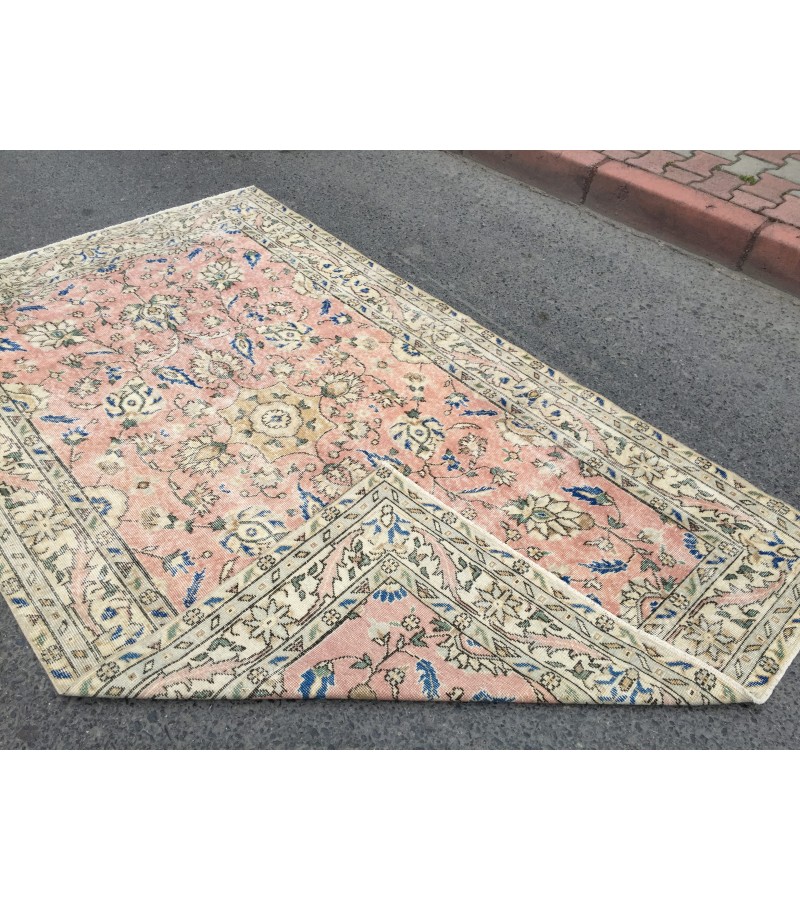 5x8 dining room rug, vintage Turkish rug, pastel red beige rug, 4'11 X 8' Handmade rug