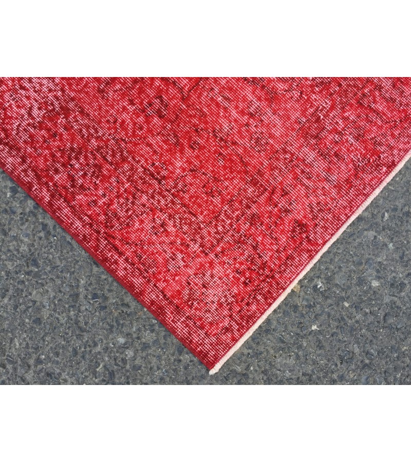 5x9 red bed plan rug, Living room rug , 5'5 X 9' Vintage rug