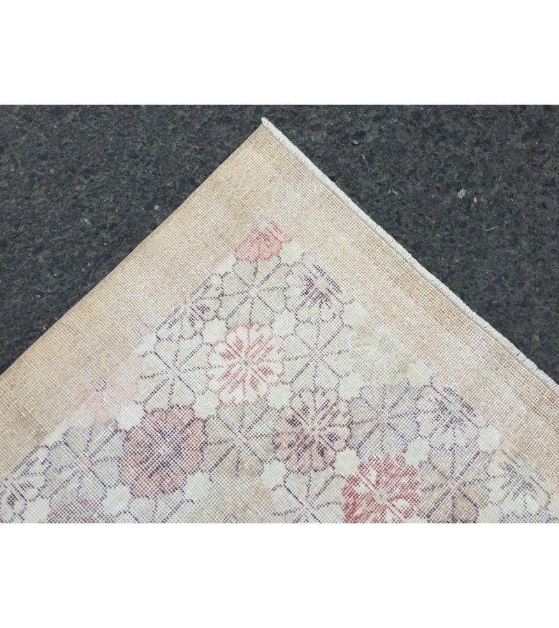 6x9 minimal floral area rug, hand knotted Turkish rug , 6'5 X 9 retro rug