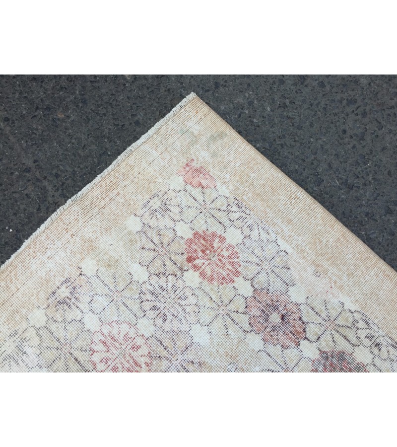 6x9 minimal floral area rug, hand knotted Turkish rug , 6'5 X 9 retro rug