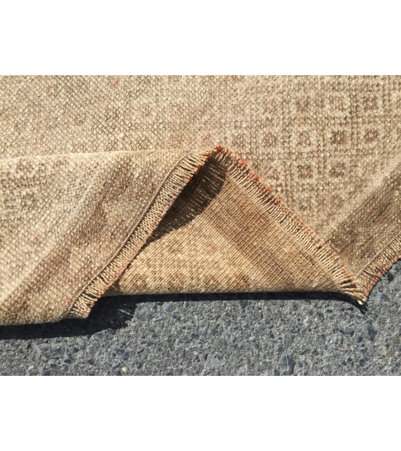 5x8 vintage area rug, retro beige brown bedroom rug, 5' X 7'9 hand woven rug