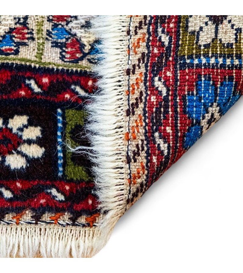 Rug, 4'3 X 6'2 rug for living room