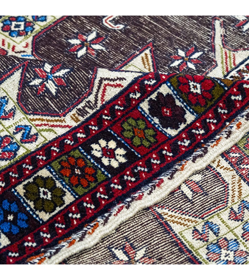Rug, 4'3 X 6'2 rug for living room