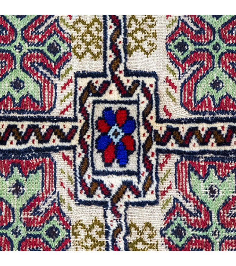 Rug, 4'3 X 6'2 rug for living room