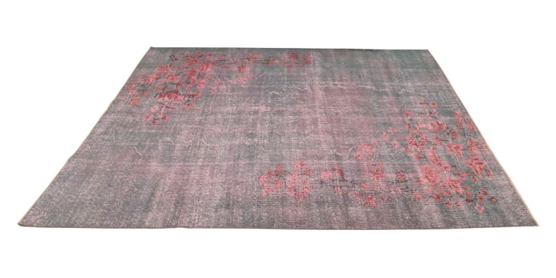 5 X 9 Feet . All over Flower Pattern, Purple in Gray l Colors Rug , Turkish Hand Knotted Living Room Rug, No Repeair PErfect Condition