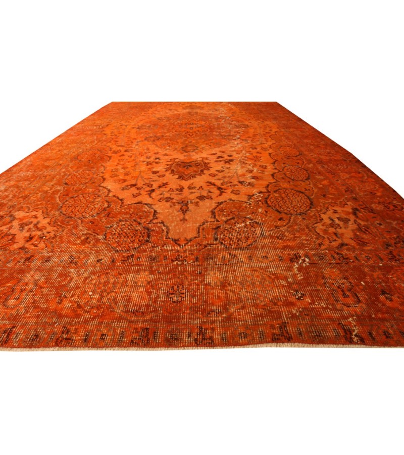 5.5 x 8.4 Ft  165x255 cm Orange rug 