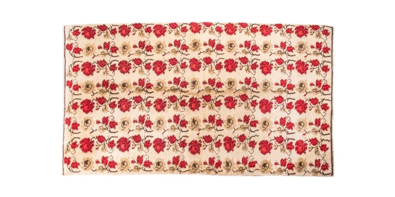 5X9 Feet .  All over Flowers Pattern Rug , Red PAttern Beige   Color Vintage Rug ,  Luxury Living Room Rug , No Repeair PErfect Condition