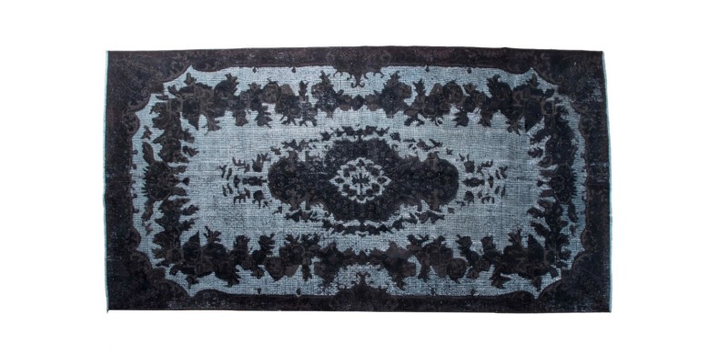 5X9 Feet . Black Color Carving Pattern Rug , Very Custom Made Rug , No Repeair PErfect Condtion
