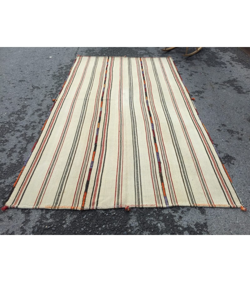 5x9 beige hemp rug, bedroom rug, woven area rug, 5'2 X 9'2 nomadic rug