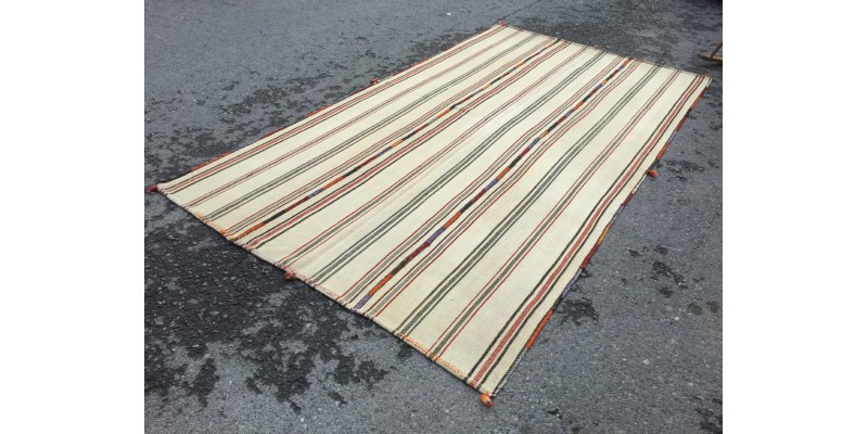 5x9 beige hemp rug, bedroom rug, woven area rug, 5'2 X 9'2 nomadic rug