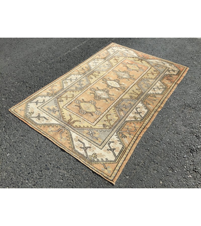 4x6 earthy colour geometric rug, kitchen rug, oriental rug, bedroom rug , 4' X 6'3 70s Handmade rug