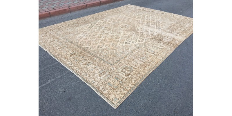 9x13 hand knotted rug, Wool Vintage Rug , 9'4 X 12'8 Oversize Living room rug